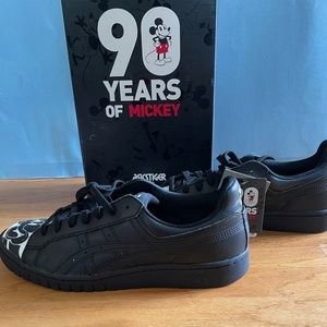 NWT Disney x Asics Throwback 90th Anniversary Sneakers sz 10
